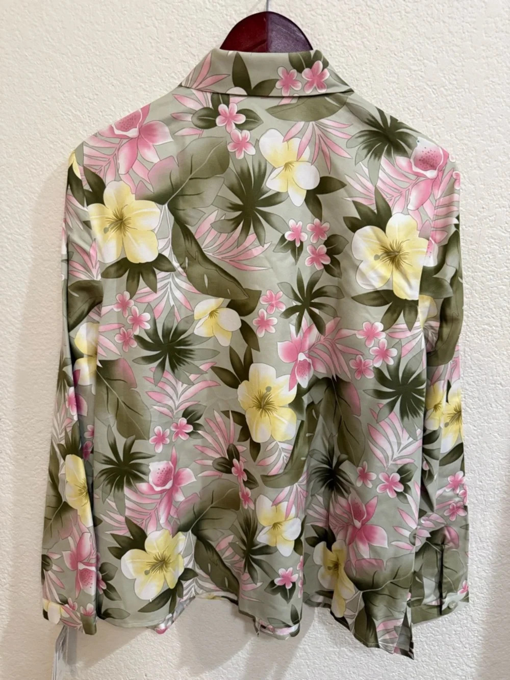 Pendleton Tropical Floral Silk-Cotton Blend Button Down Long Sleeve Shirt - Picture 2 of 13